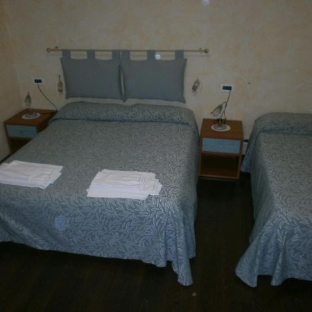 Albergo Vecchio Pavone Borgaro Torinese Exterior foto