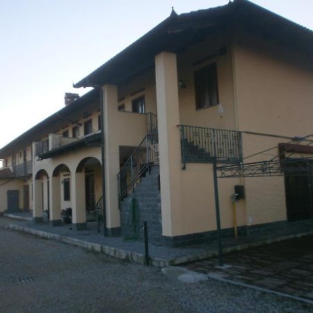 Albergo Vecchio Pavone Borgaro Torinese Exterior foto