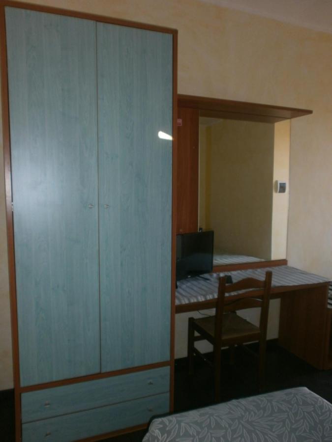 Albergo Vecchio Pavone Borgaro Torinese Exterior foto
