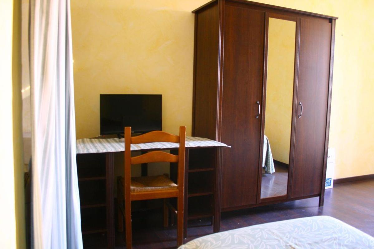 Albergo Vecchio Pavone Borgaro Torinese Exterior foto
